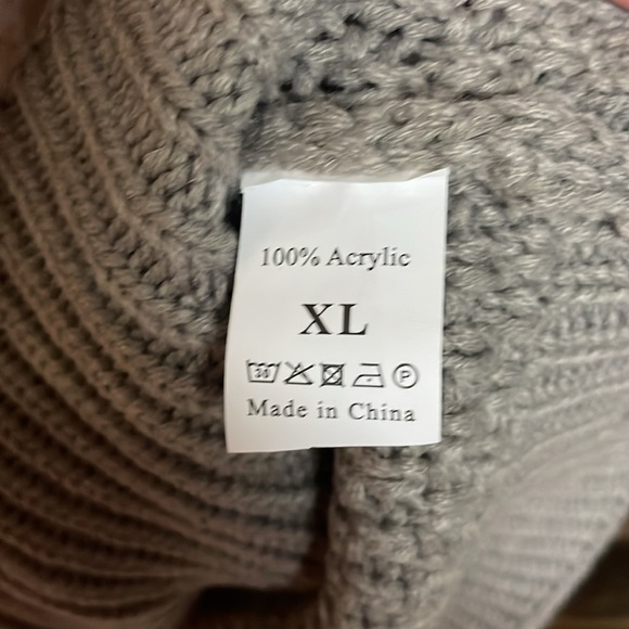 Size XL Color block Tan, White, Mocha Color Mock-neck Soft Stretchy Sweater - Picture 2 of 6